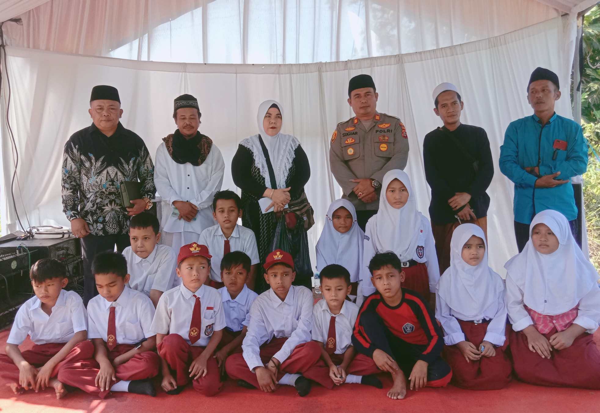 10 Muharam, KH. Aceng Miftahul Ulum Situ Potong Adakan Santunan Anak Yatim